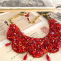 Colier statement in nuante de rosu aprins・Colier handmade rosu・Colier statement