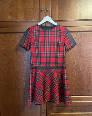 Rochie Karl Lagerfeld în carouri tartan roșu  mărimea FR3/IT40