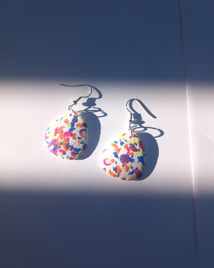 Cercei multicolori din lut polimeric