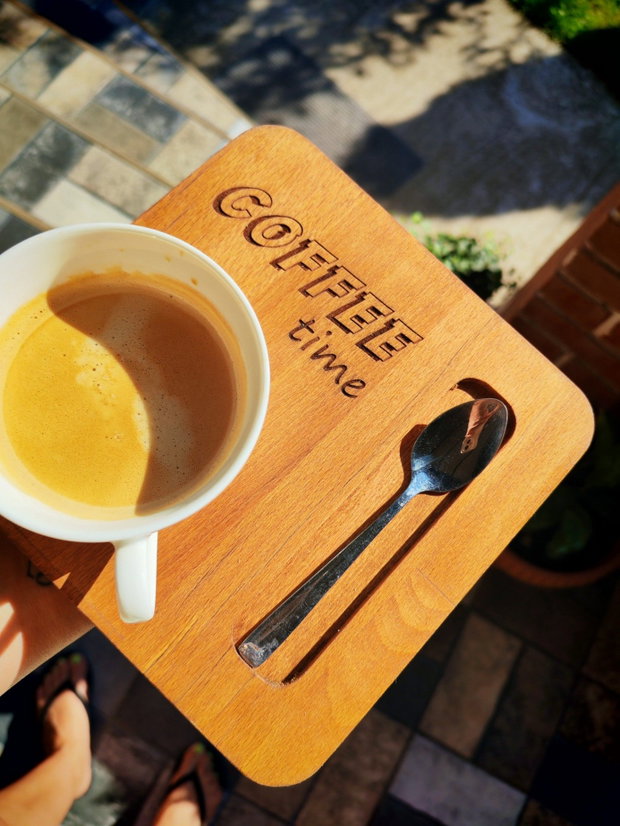 Suport de cafea, tăvița de servit cafeaua