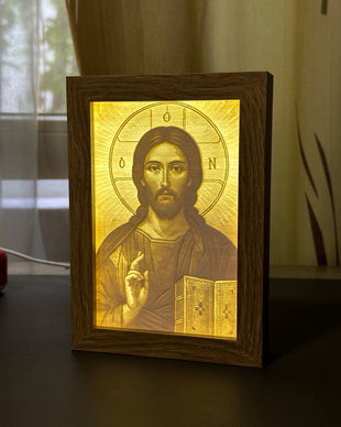Icoană luminoasă 3D Iisus Hristos Pantocrator  litofanie, ramă din lemn, LED