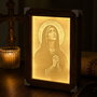 Lampă religioasă cu Maica Domnului  ramă din lemn, lumină reglabilă