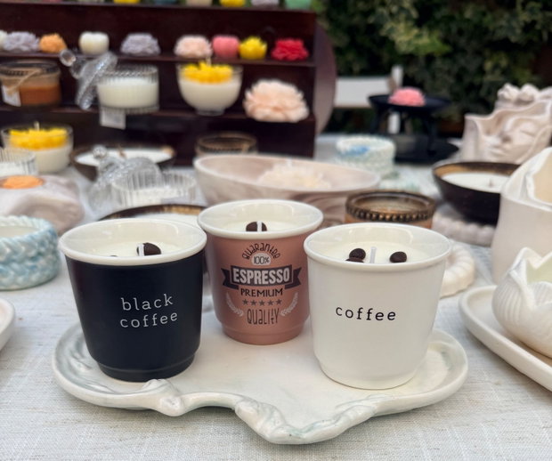 Lumânare din ceară natură la soia cu parfum espresso intens