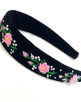 Cordelută cu broderie manuala