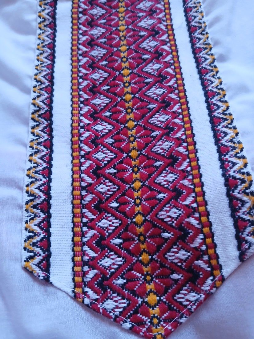 Costum popular fetite