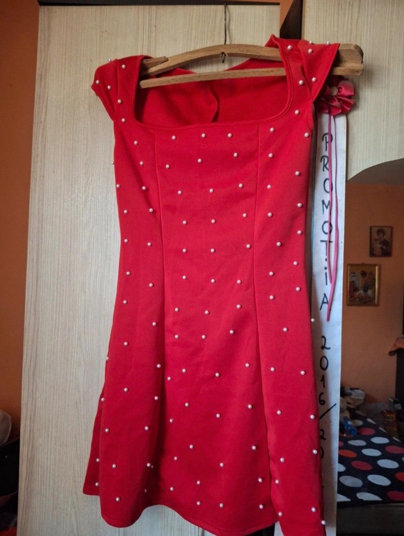 Rochie cu perle
