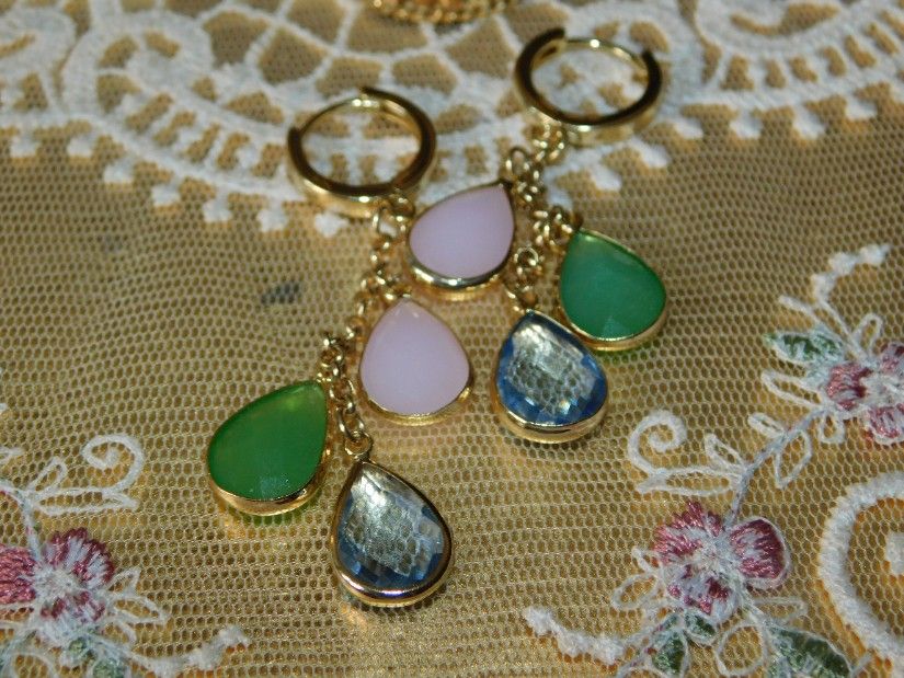 Pandant  vintage   Franta, pictura portelan manual ,cadou  cercei noi cristale  multicolore