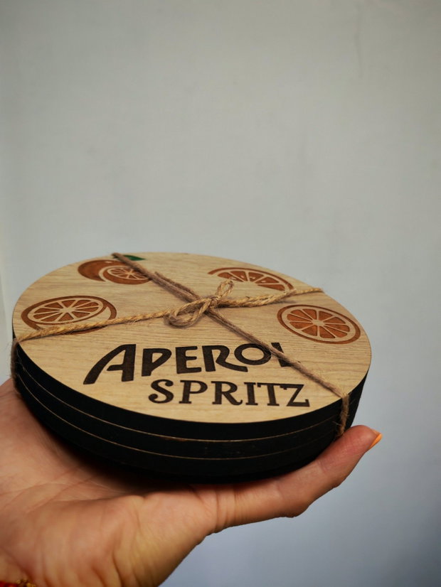 Set de suporturi de pahare din lemn personalizate cu Aperol Spritz