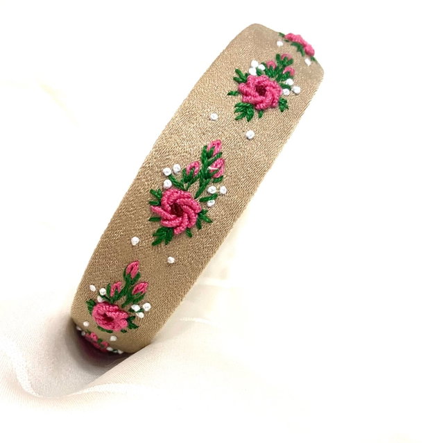 Cordelută cu broderie manuala