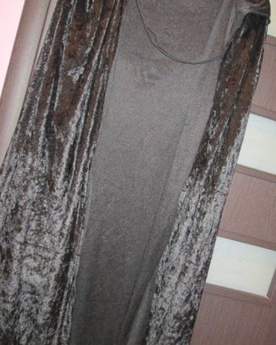 pelerina neagra eleganta