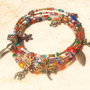 bratara boho multicolora cu charmuri patinate