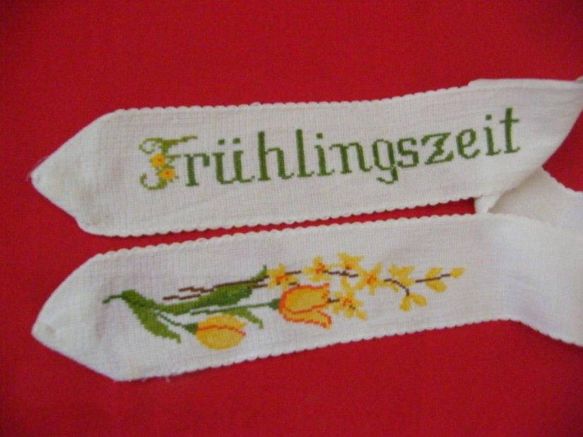 Panglica brodata pt coronita
