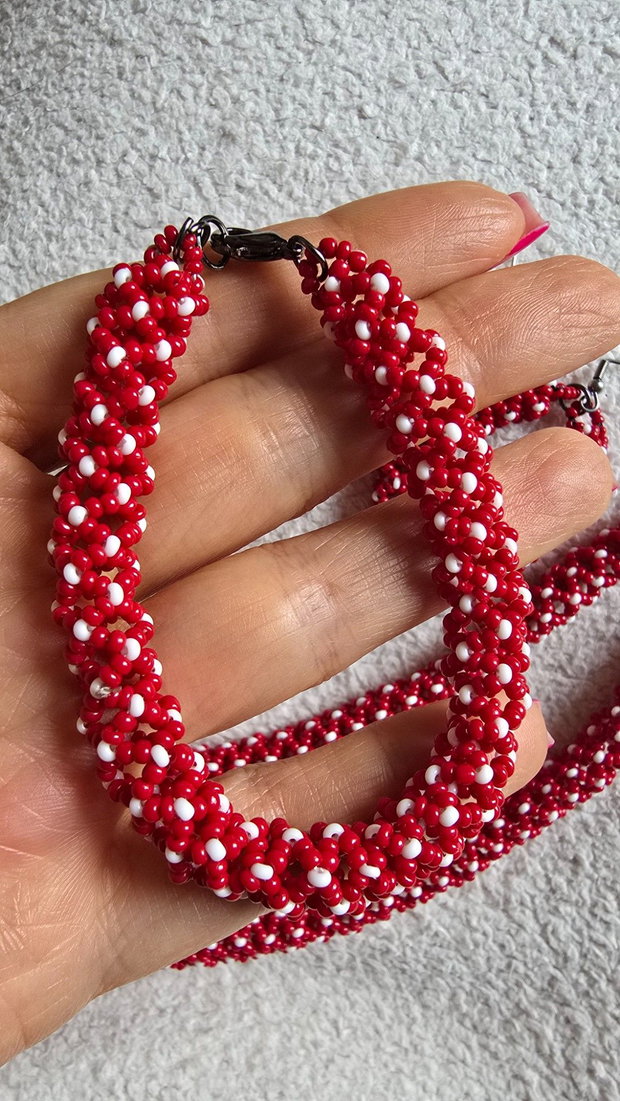 Set bijuterii handmade tubular  roșu și alb