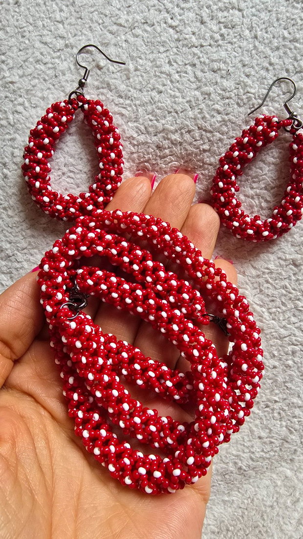 Set bijuterii handmade tubular  roșu și alb