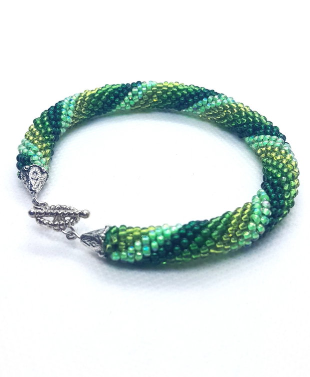 Bratara din margele - verde degrade