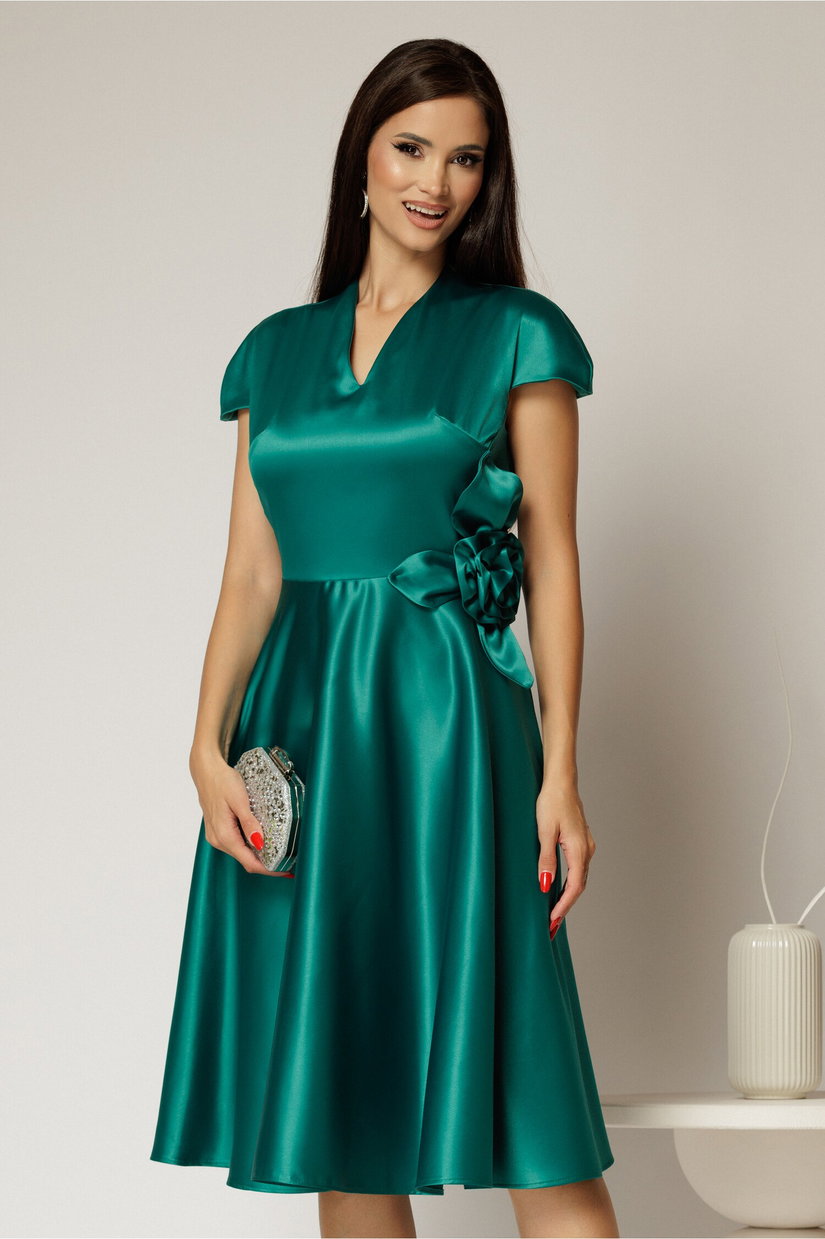 Rochie Sabrina verde din tafta cu accesoriu floral texil si decolteu in V