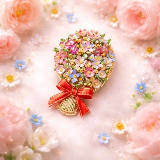 Brosa buchet de flori