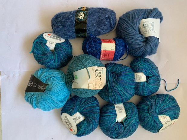 FIRE TRICOTAT , CROSETAT - diverse culori, materiale- nou