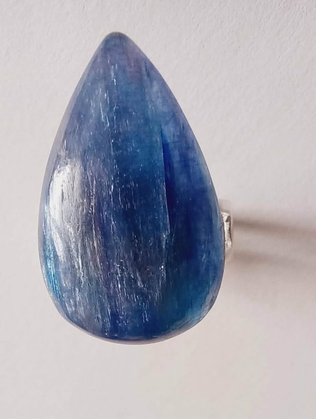 Blue Kyanit - Cristalul Puntilor de Lumina