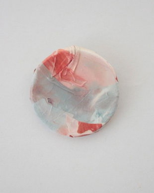 Brosa rotunda din lut "Blush"
