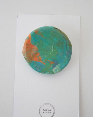 Brosa rotunda din lut "Earth"