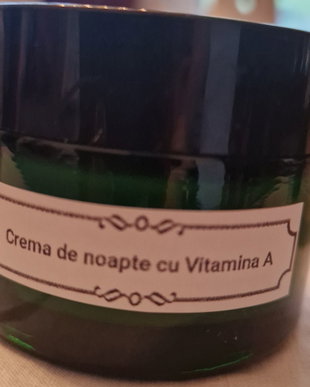 Crema antiaging de noapte cu vitamina A