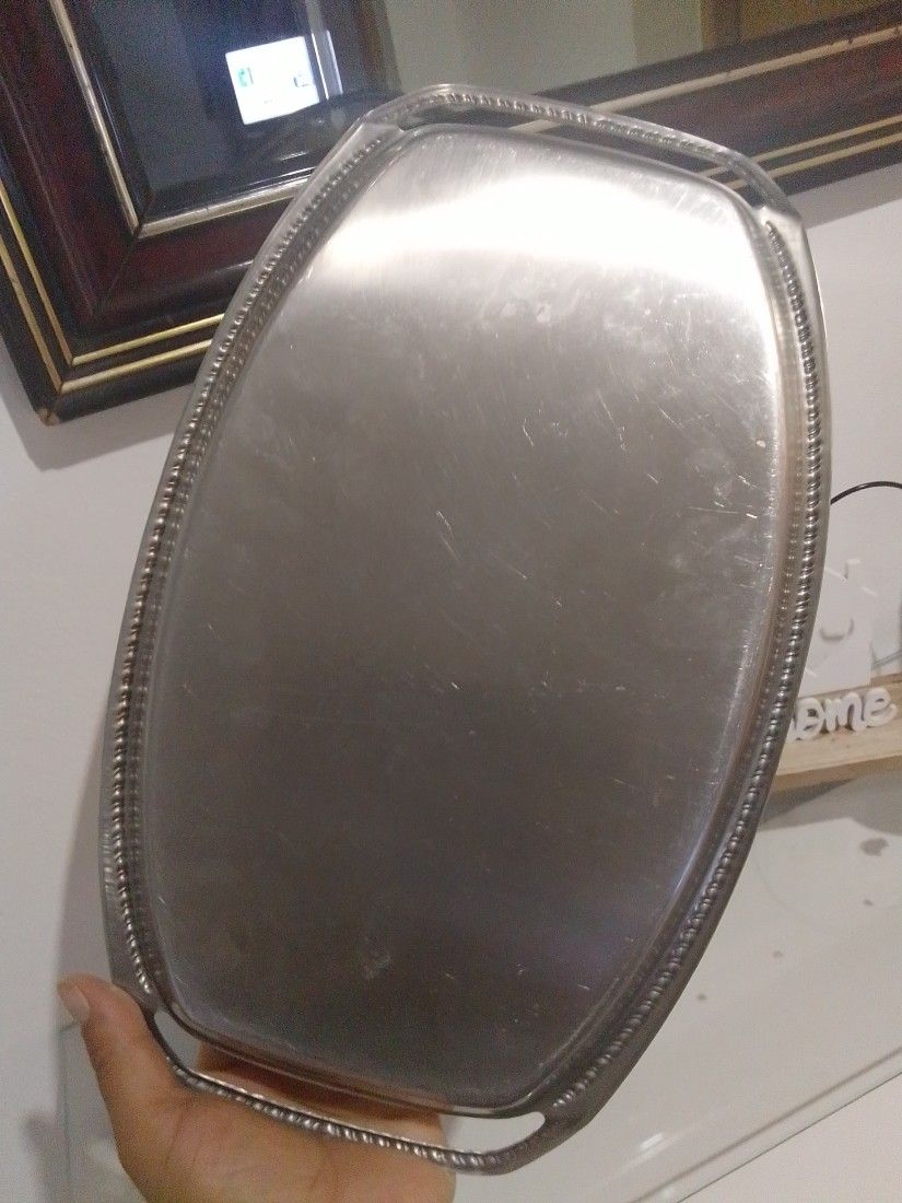 Tava din inox pentru servirea aperitivelor,prăjiturilor...