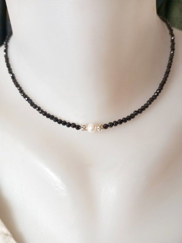Colier spinel negru , argint , perla