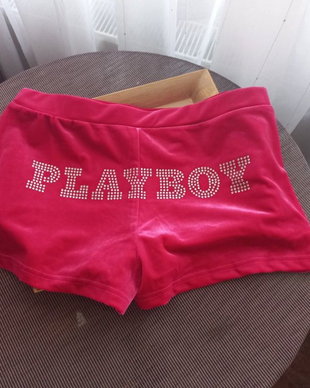 Pantaloni scurți Playboy noi L