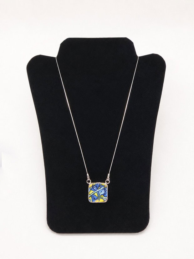 Colier "Van Gogh-Iris Galben" din fragment de portelan si argint