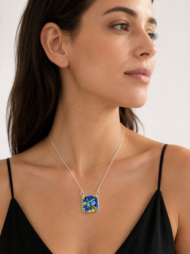 Colier "Van Gogh-Iris Galben" din fragment de portelan si argint