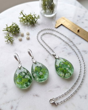 Set Bijuterii Handmade cu Mușchi Natural și Rășină Epoxidică