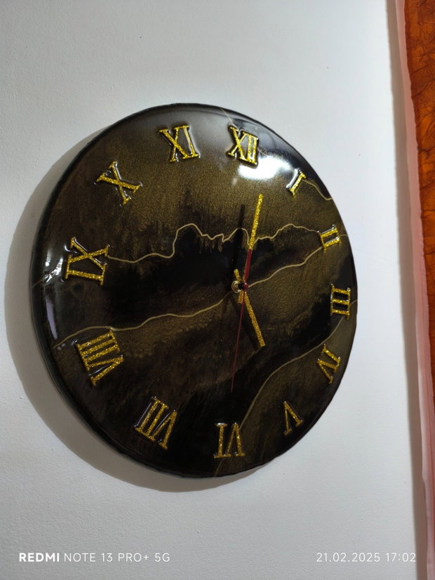 Ceas de perete Premium Handmade din MDF și Rășină  42 cm, Design Auriu Marmorat