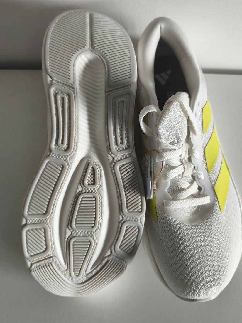 Adidas original Model Galaxy 8
