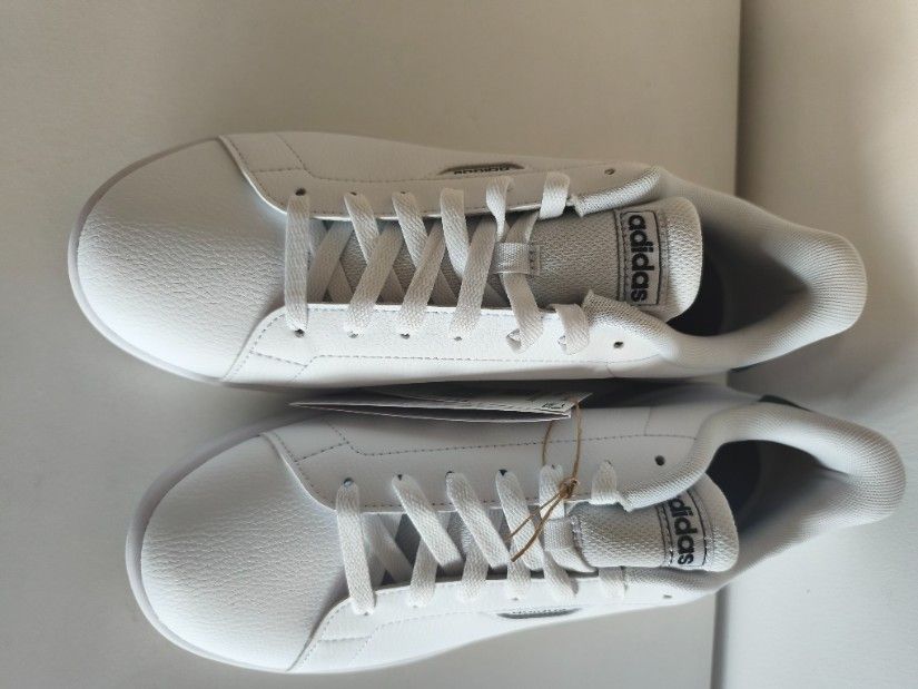 Adidas original Model Urban Court M