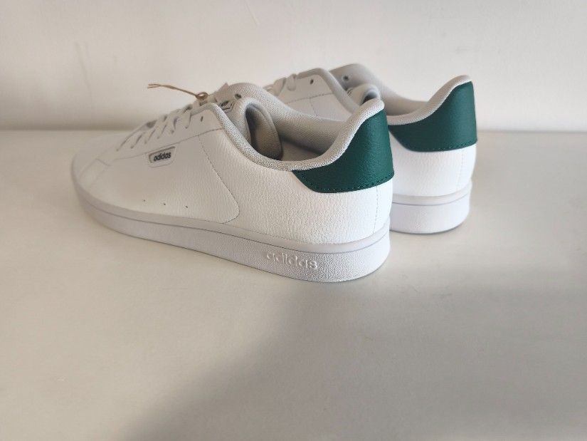 Adidas original Model Urban Court M