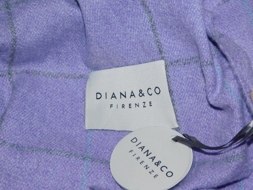 Esarfa noua Diana & Co Firenze, etichete atasate, manusi noi asortate, etichete atasate