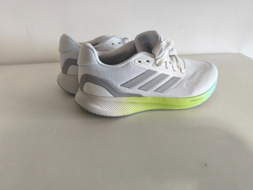 Adidas original model Run Falcon 5