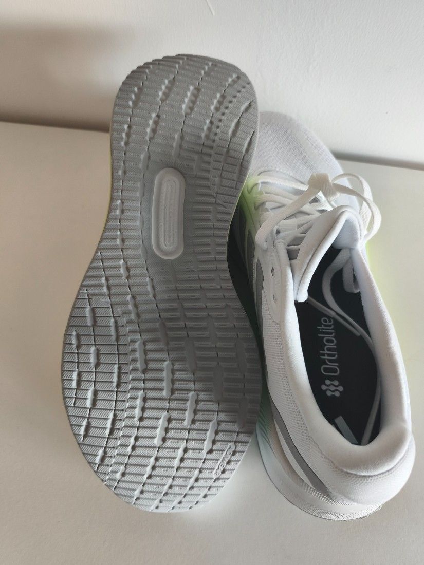 Adidas original model Run Falcon 5