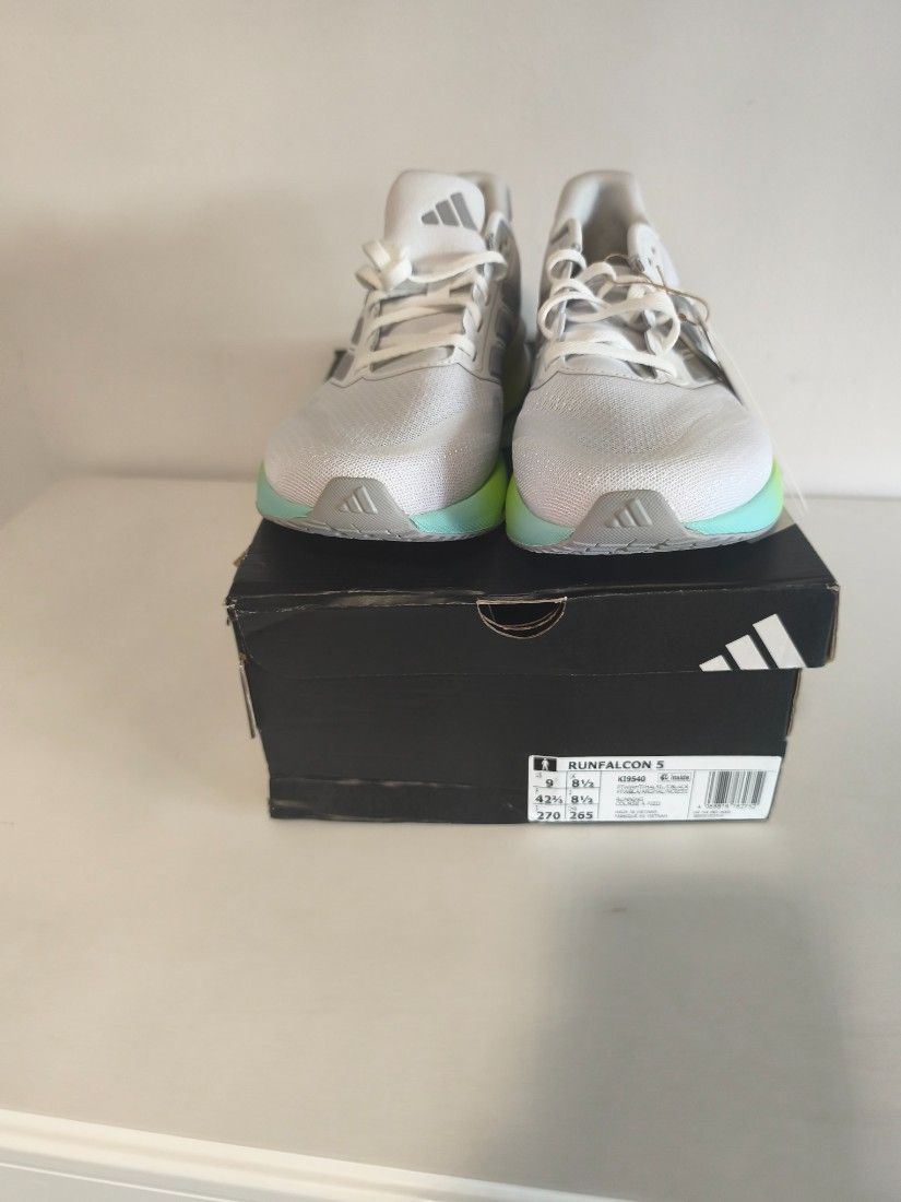 Adidas original model Run Falcon 5