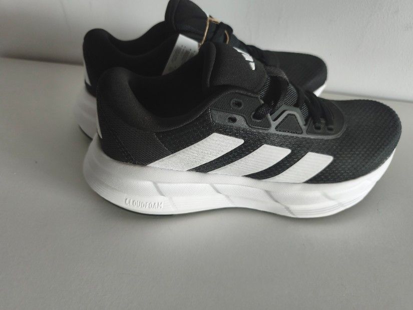Adidas original model Galaxy 7