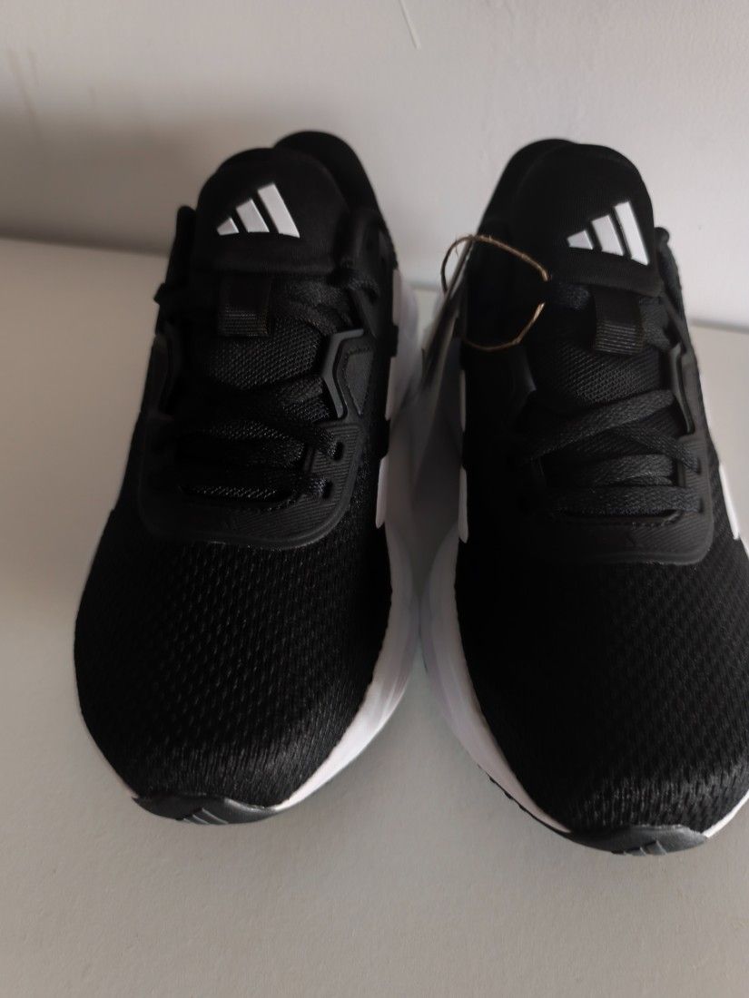 Adidas original model Galaxy 7