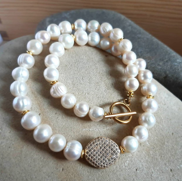 Colier Choker Perle de cultură și medalion cu Zirconia