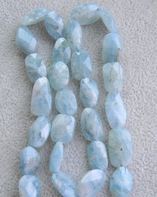 Aquamarin fatetat (AV30)