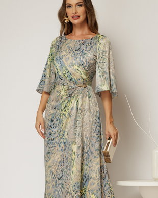 Rochie eleganta midi turcoaz cu imprimeu multicolor din voal plin cu accesoriu in talie