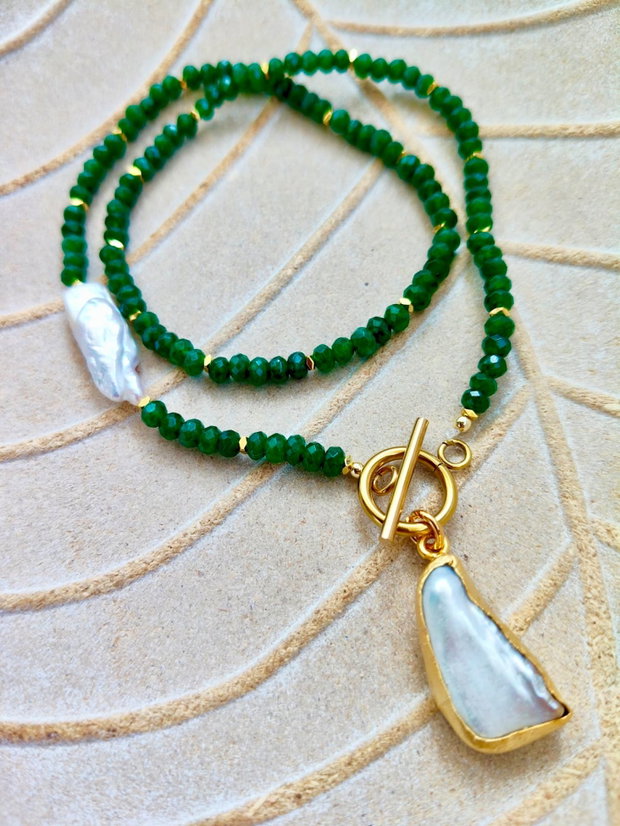 Colier jad verde smarald & perle baroc Biwa albe