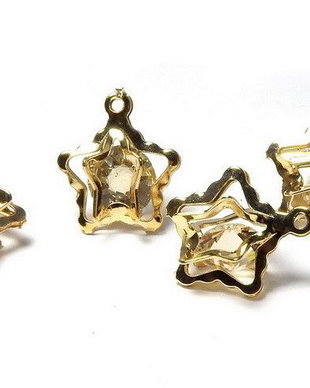Pandantiv din metal, auriu, stea, 16x14 mm, cu strasuri