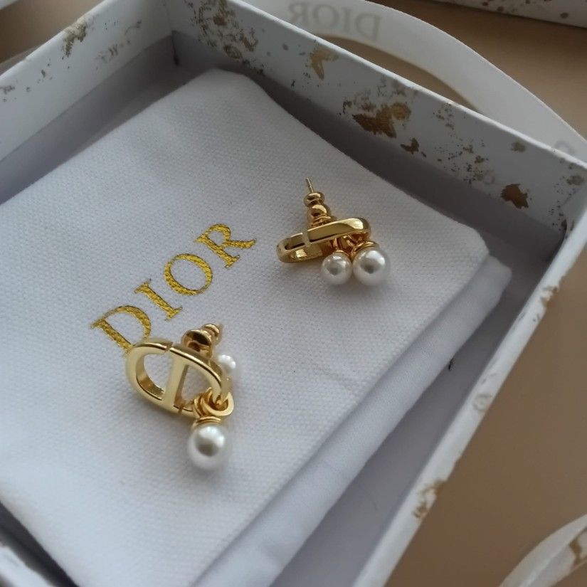 Cercei noi Dior