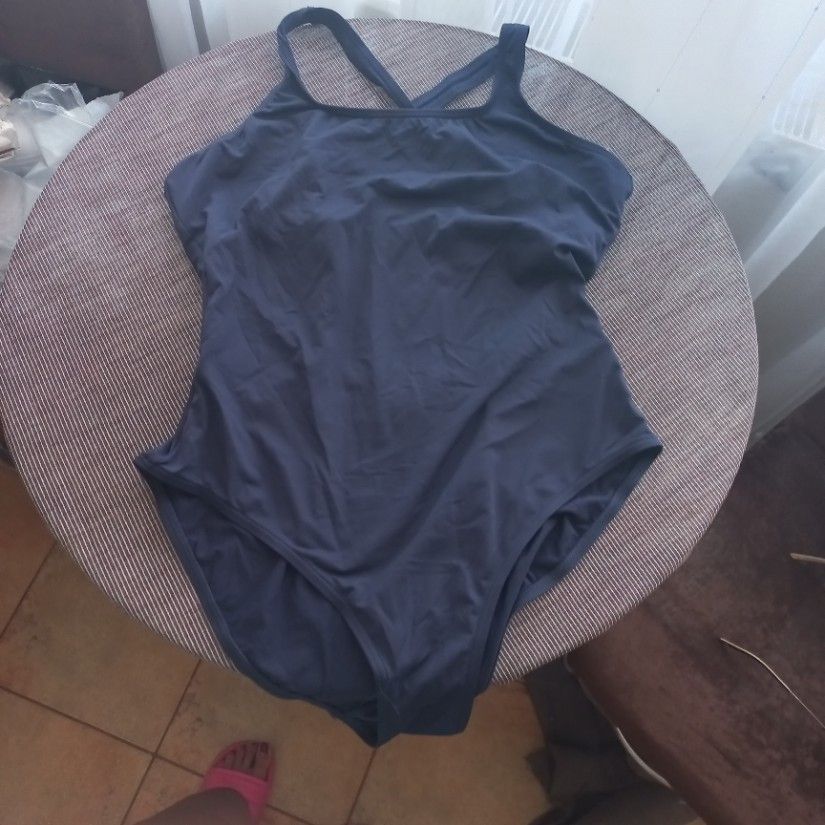 Costum de baie întreg nou original Esprit