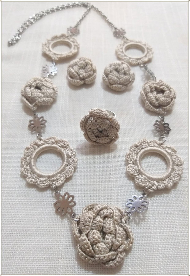 SET CROSETAT CU MATASE BEJ